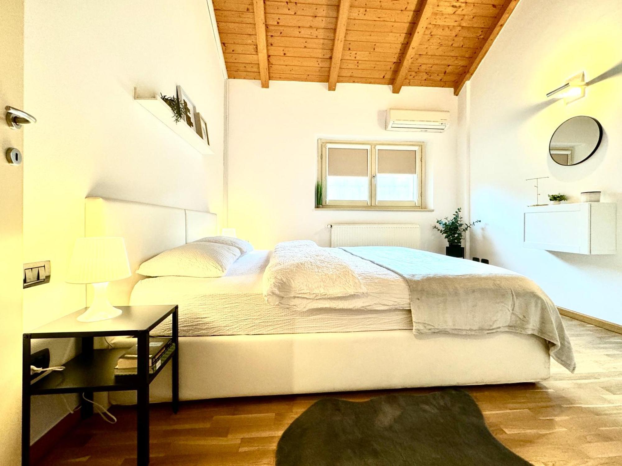 Ferienwohnung The Loft Timişoara Exterior foto